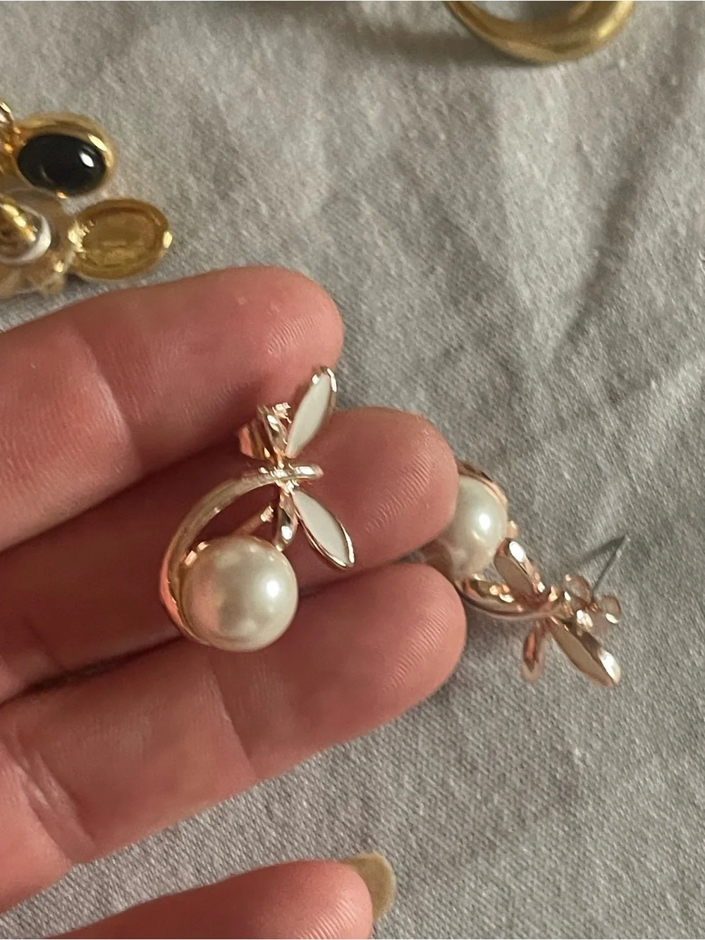 Mixed Pearl and Metal Women's Earring Set - Gold & Silver Tones 18 pairs